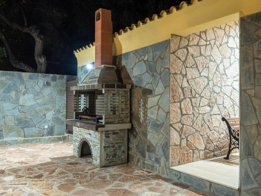Poli House Family Villa W/ Pool Korfu Dış mekan fotoğraf